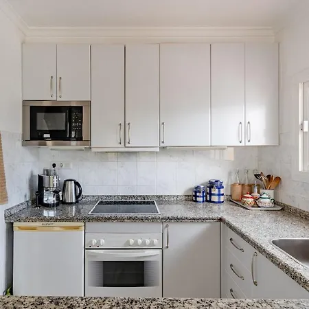 Casa Tropicana Family & Golf Holiday home *