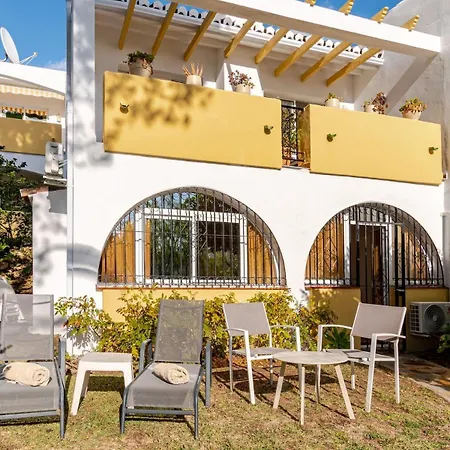 Casa Tropicana Family & Golf Holiday home Sitio de Calahonda